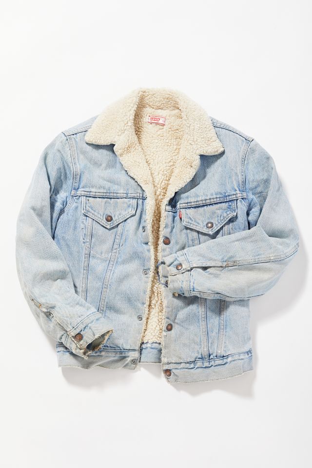 Urban outfitters shop levis sherpa jacket