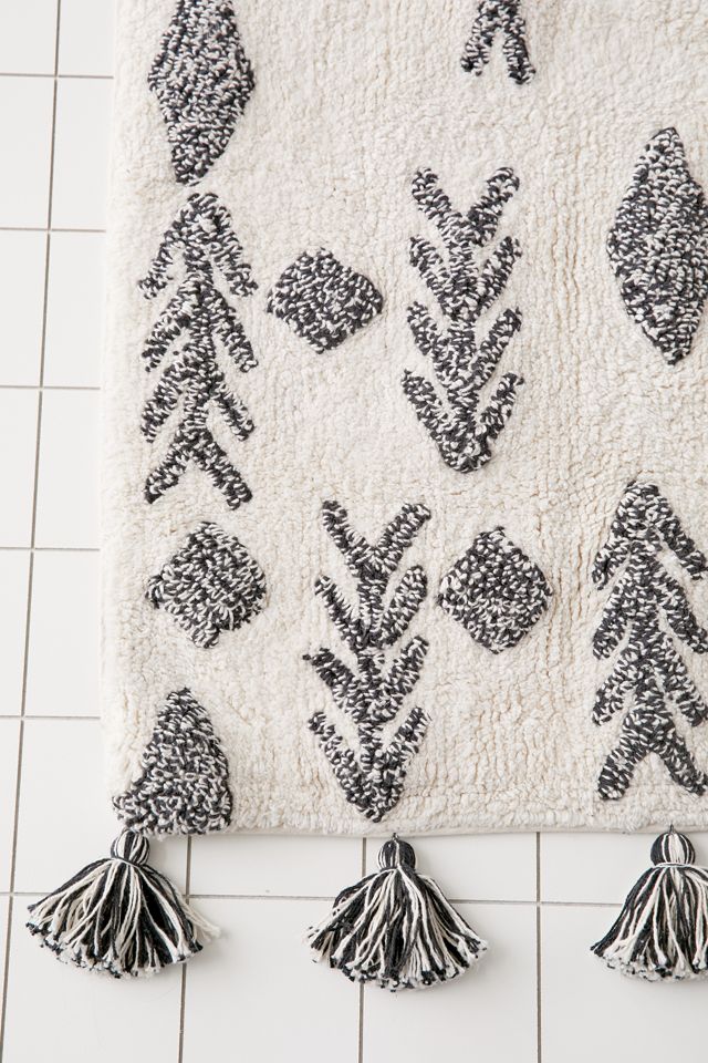 Hilary Geo Runner Bath Mat Urban Outfitters Canada