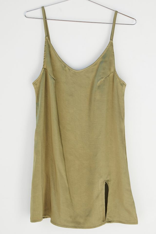 Robe Mini Glissante en Satin Emilia de Motel #1