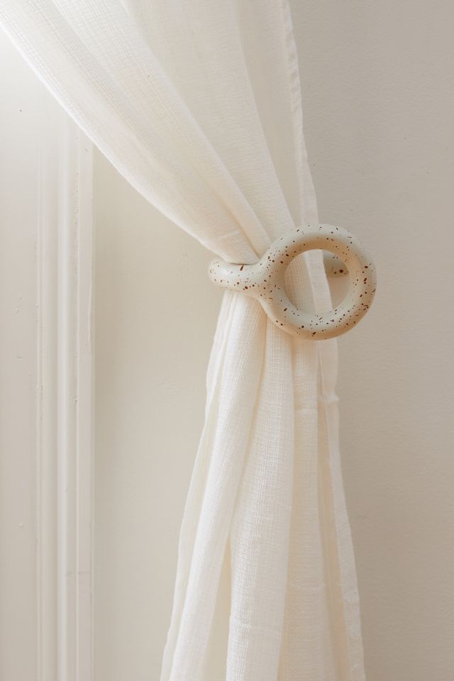 How To Make Curtain Tie Backs The Easy Way!