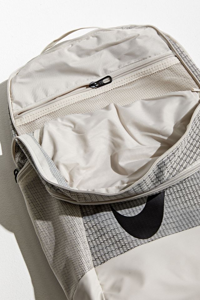 Urban outfitters nike discount bag