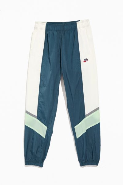 Nike Sportswear Heritage Windrunner Men's Woven Pants.