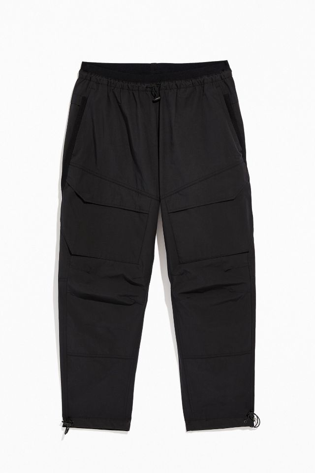 Nike Sportswear Tech Cargo Pant | Urban Outfitters