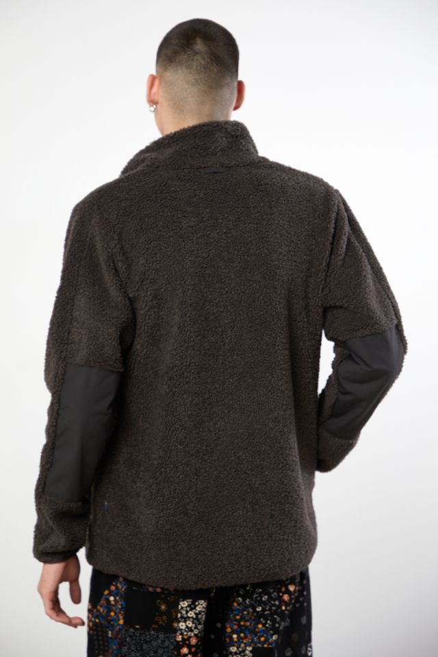 56675614_005_g?$xlarge$&fit=