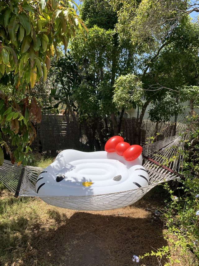 Hello kitty pool store float