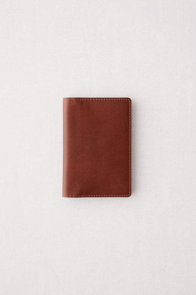Portefeuille passeport avec puce Tile Nomad #1