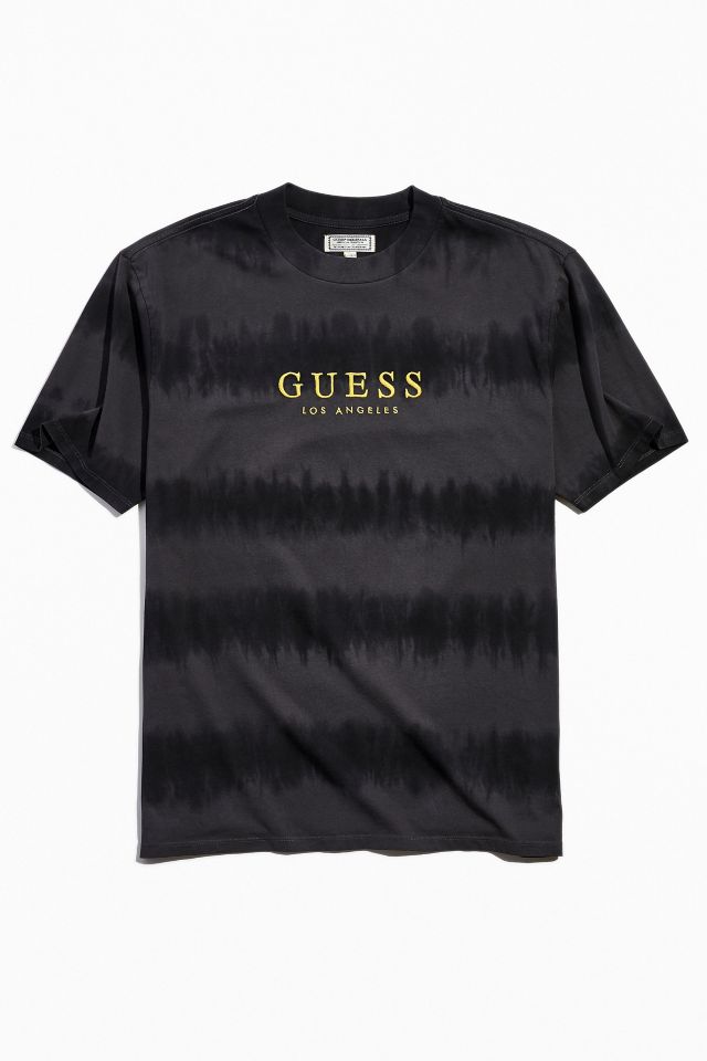 T-shirt avec grosses rayures teint par nœuds GUESS, exclusivité UO #1