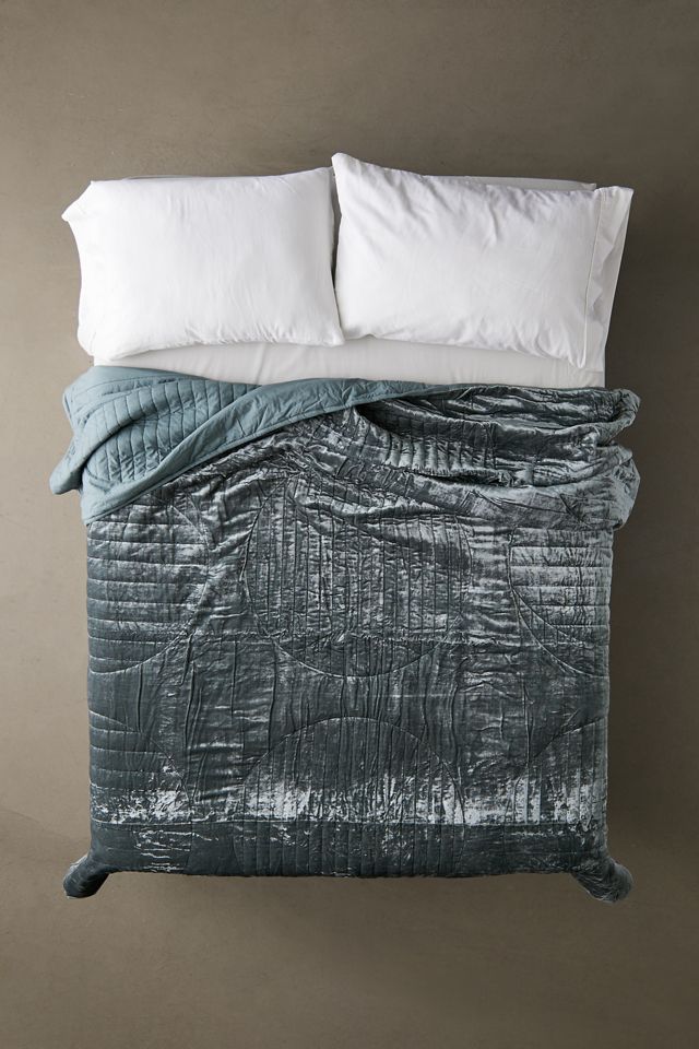 Pepa Lunar Velvet Quilt #1