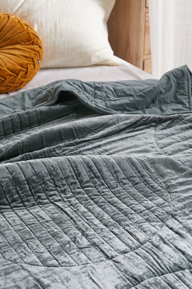 Pepa Lunar Velvet Quilt #3