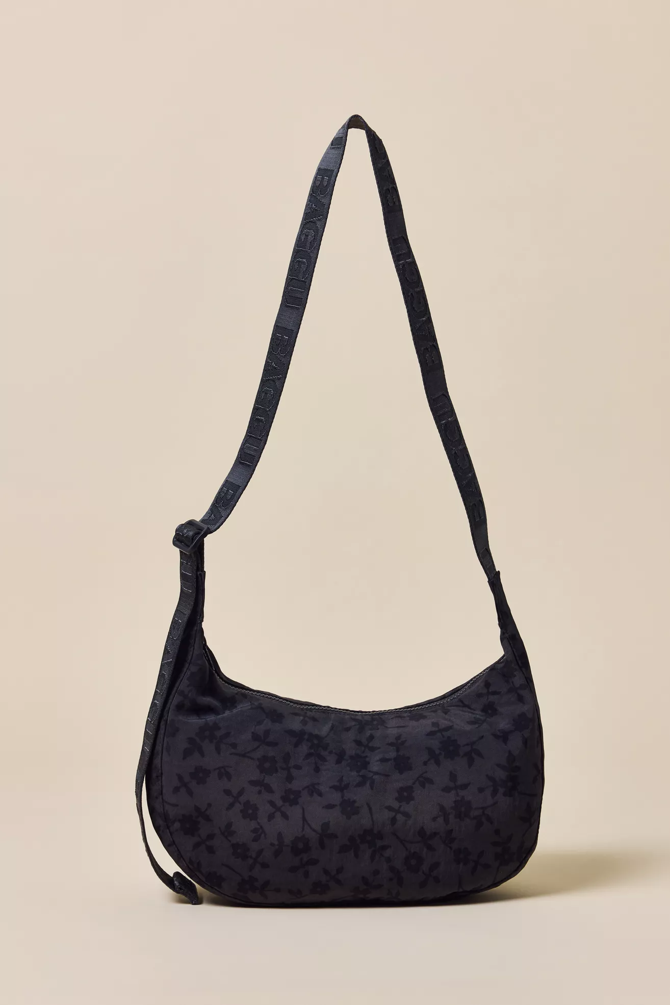 Baggu Medium Nylon Crescent Bag