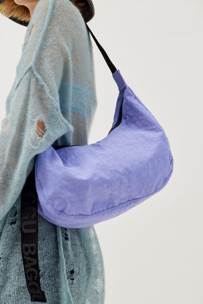 BAGGU Medium Nylon Crescent Bag | Urban Outfitters Canada