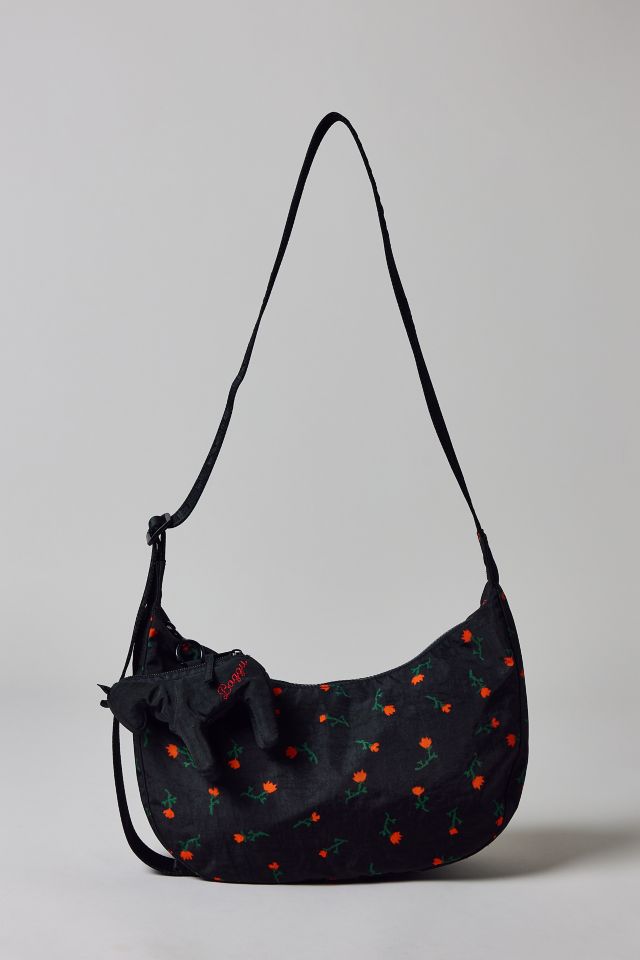 Urban Outfitters限定【BAGGU】Medium Nylon Crescent Bag BAGGU Medium Nylon Crescent Bag | Urban Outfitters