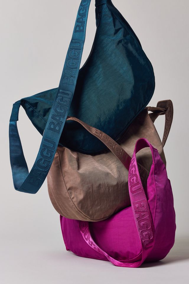 BAGGU Medium Nylon Crescent Bag | Urban Outfitters