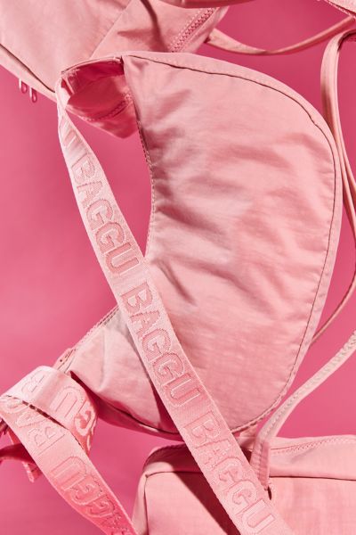 BAGGU Medium Nylon Crescent Bag Product Page