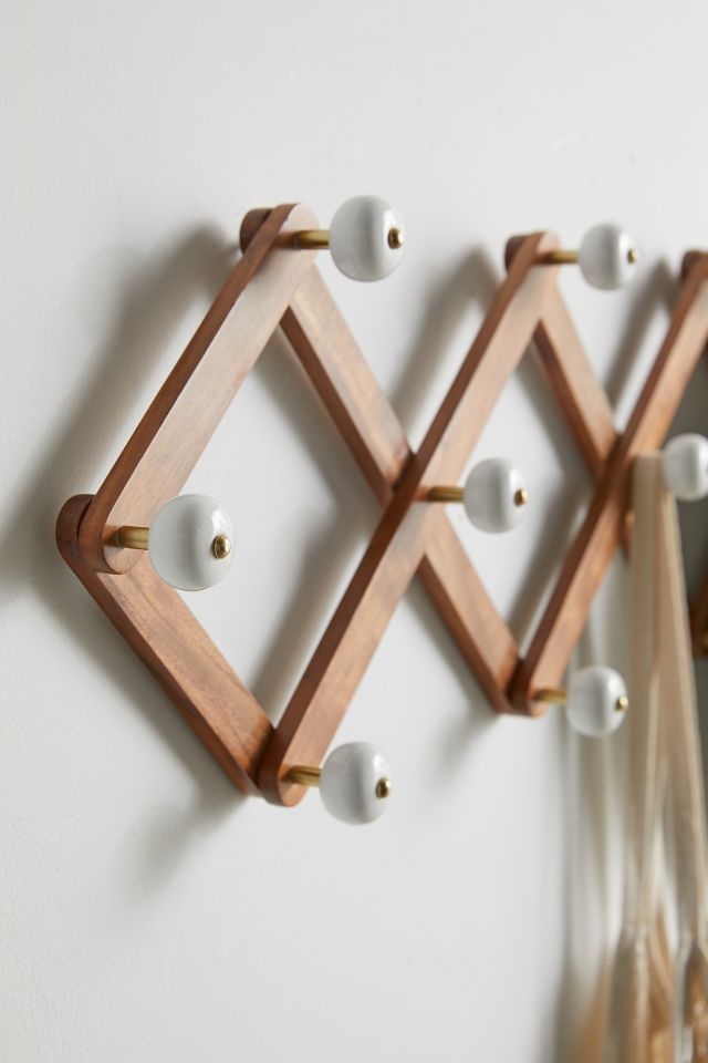 Cynthia Expandable Folding Wall Multi-Hook #3