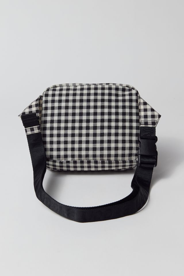 Tommy hilfiger fanny sales pack urban outfitters