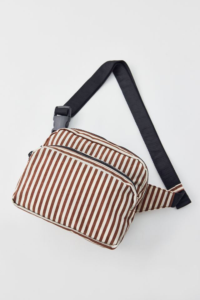 Fanny pack urban outfitters hotsell
