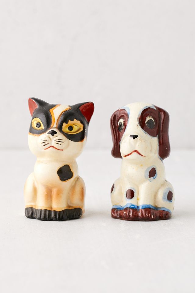 Urban Renewal Cat And Dog Salt And Pepper Shaker Set | Urban Outfitters