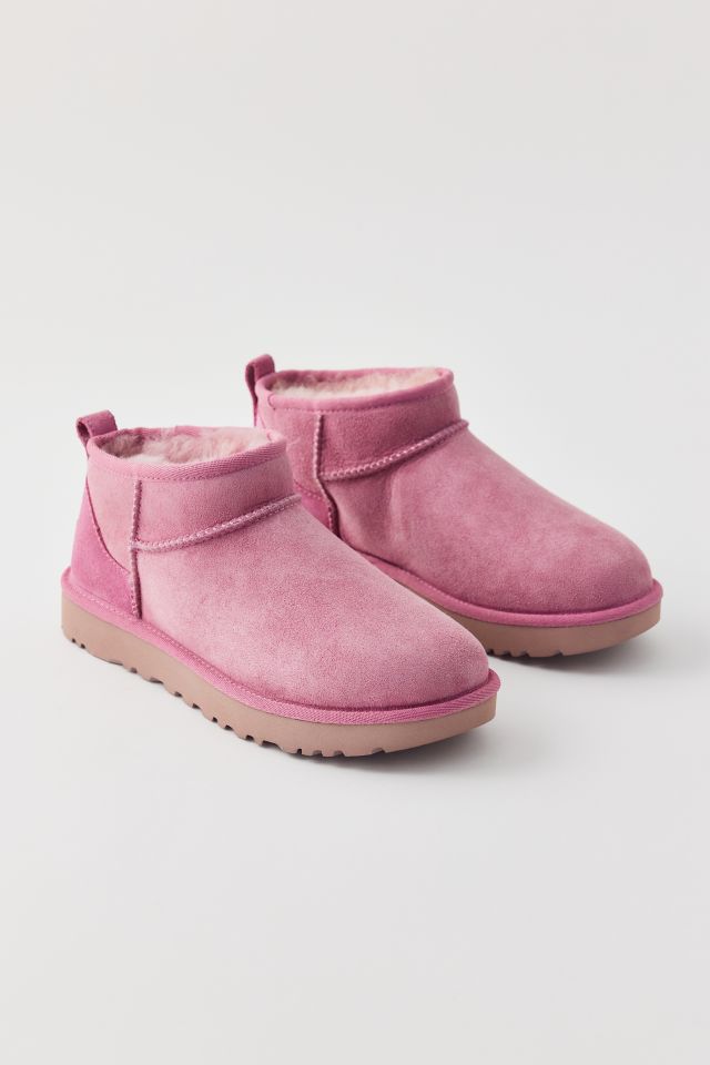 Boy 2024 uggs pink