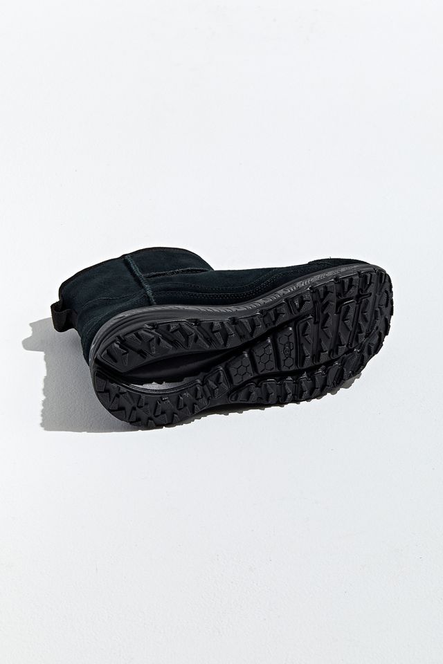UGG CA805 Classic Sneaker Boot