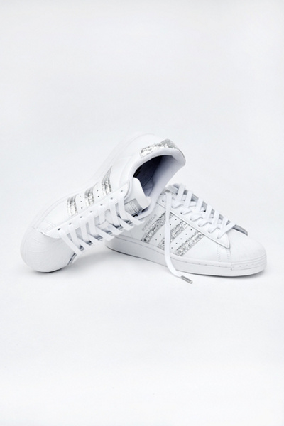 adidas Originals Superstar Glitter Sneaker | Urban Outfitters
