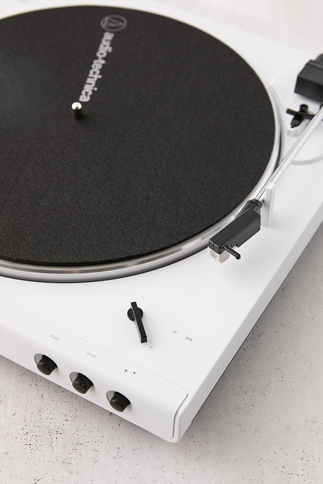 Audio-Technica LP60X-BT Bluetooth Record Player | Urban Outfitters