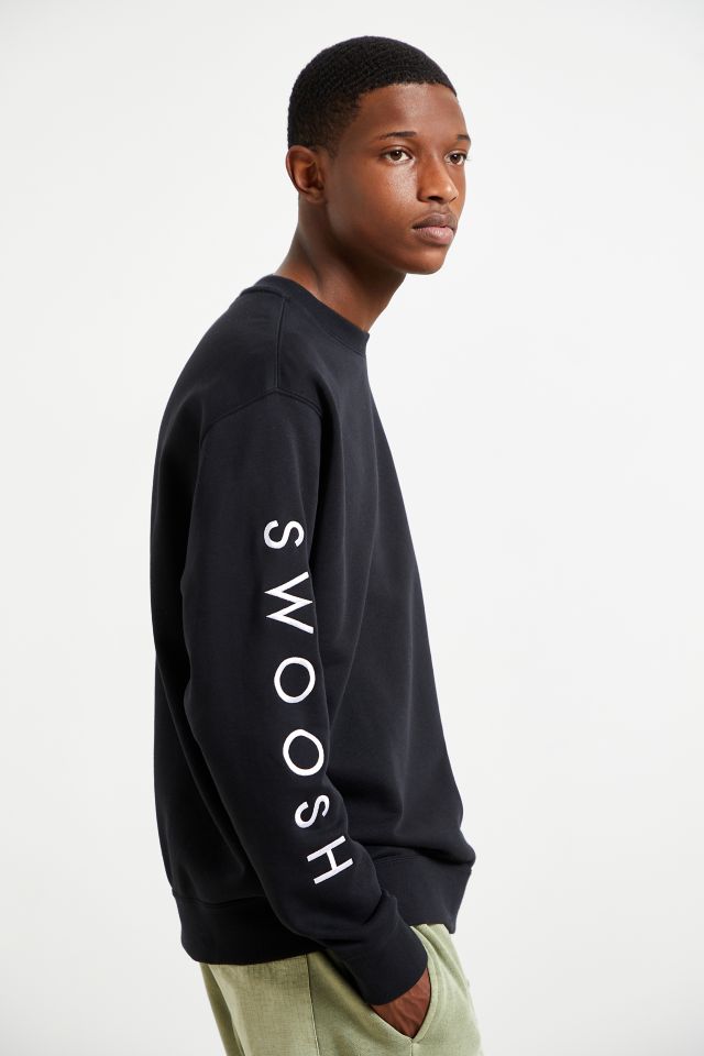 Nike Sportswear Swoosh Crew Neck Sweatshirt | Urban Outfitters