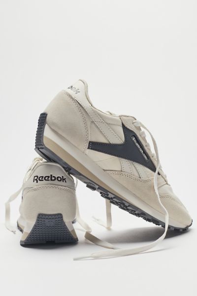 reebok classic womens urban outfitters