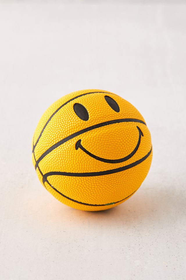 Urban Outfitters - 期間限定値下げ！日本未発売　smiley basket ball Urban Outfitters - 期間限定値下げ！日本未発売 smiley basket