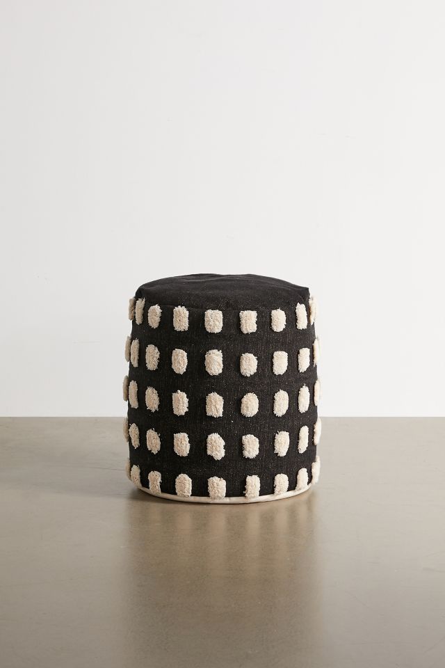 Runa Pouf #1