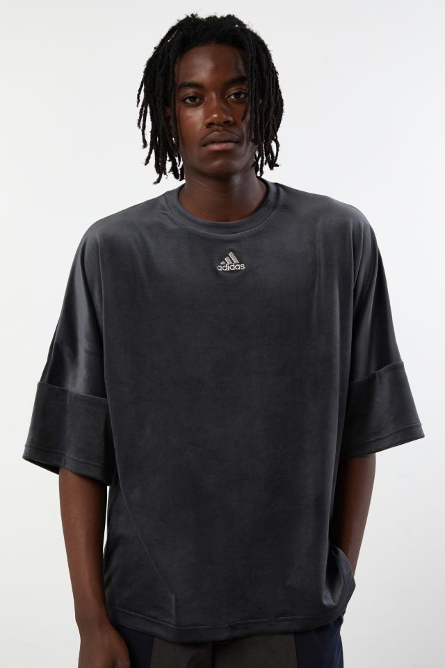 adidas Tee Urban Outfitters