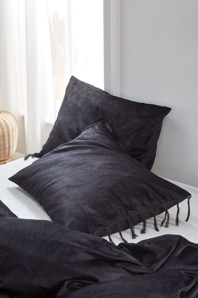 Julienne Velvet Sham Set Urban Outfitters