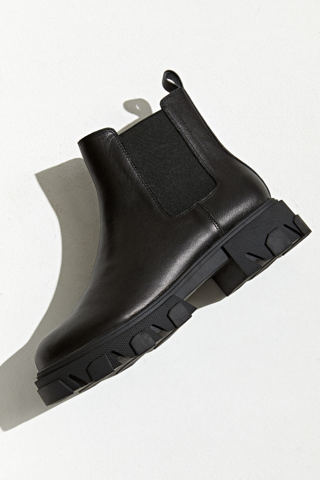 UO Lorenzo Chunky Chelsea Boot #1