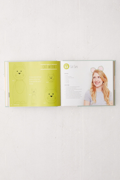 365 Simple Handmade Projects By Sarah Goldschadt (2012...