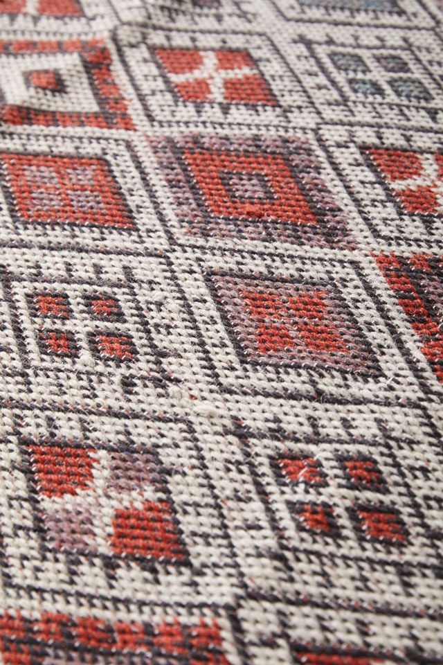 Marta Woven Rug | Urban Outfitters
