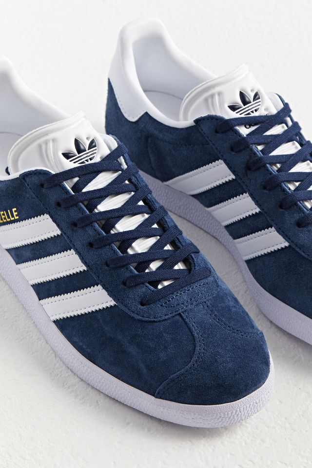 adidas Gazelle Sneaker | Urban Outfitters