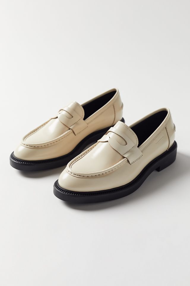 Vagabond Shoemakers Alex Classic Loafer | Urban Outfitters