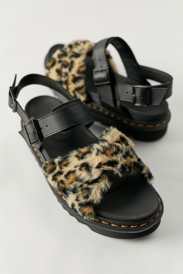 Dr martens discount voss fluffy sandals