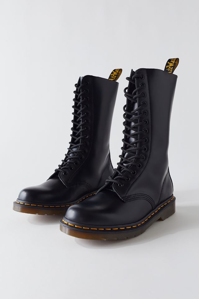 Dr martens hot sale tall boots