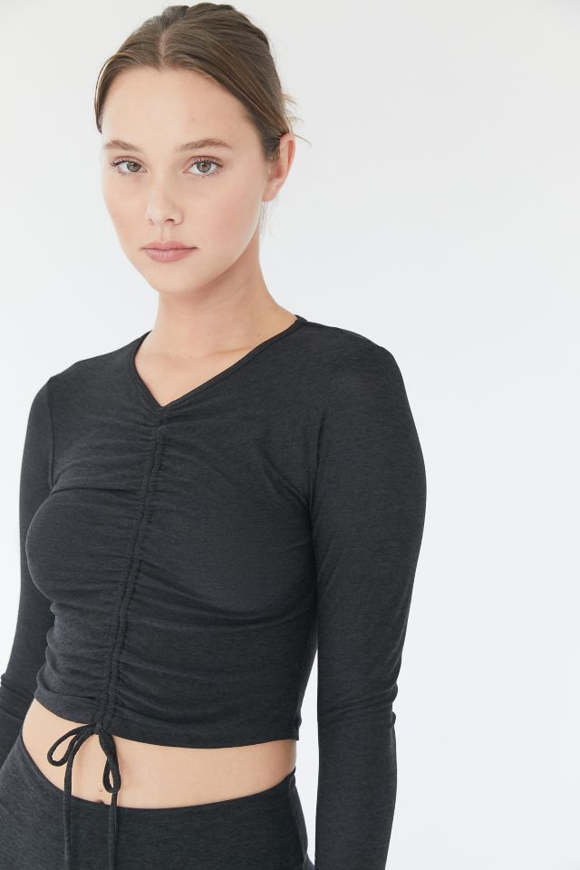 Beyond Yoga Scrunch It Up Cropped Pullover