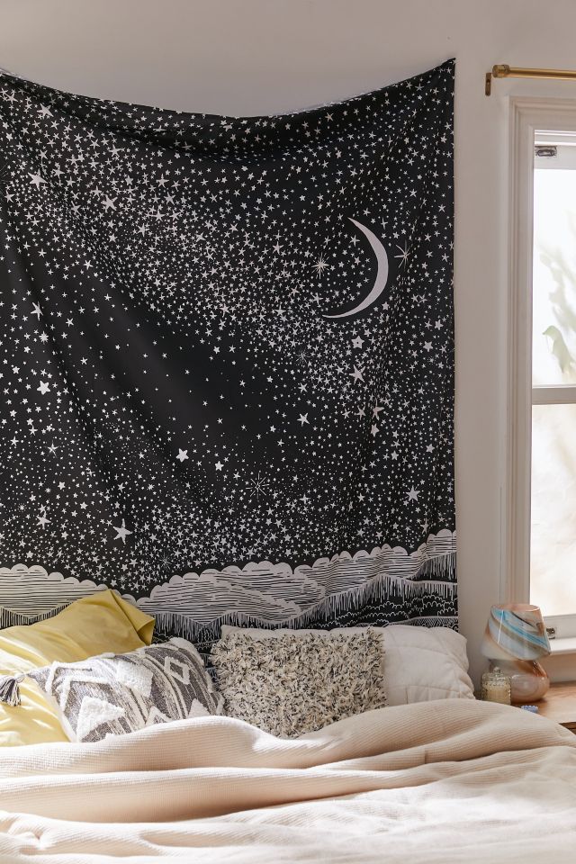 Urban outfitters tapestry moon sale