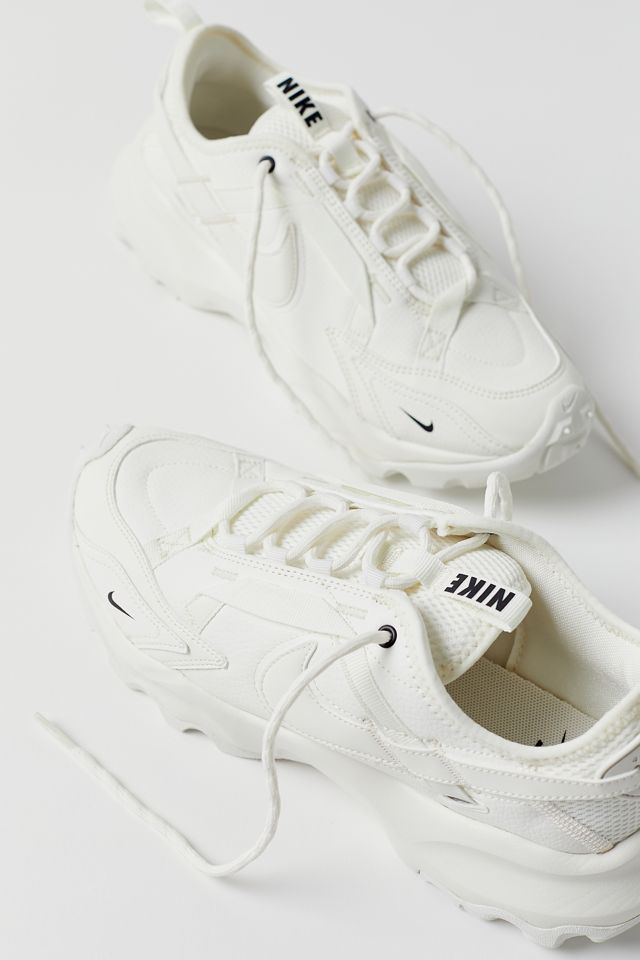 Nike TC 7900 Sneaker | Urban Outfitters