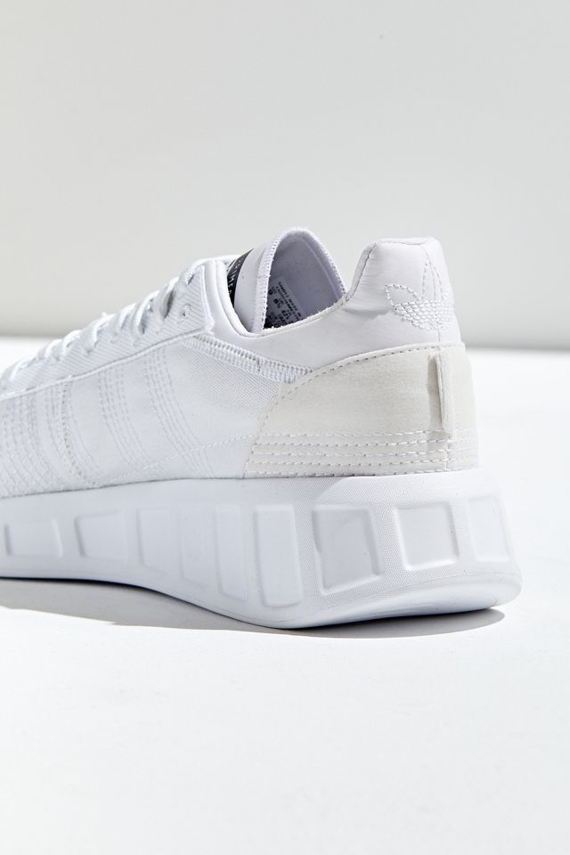adidas Geodiver Primeblue Sneaker | Urban Outfitters
