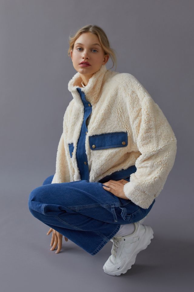 UO Laura Cozy Sherpa Jacket