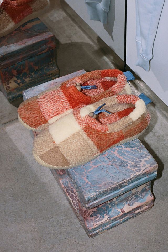 Printed Sherpa Slipper | Urban Outfitters