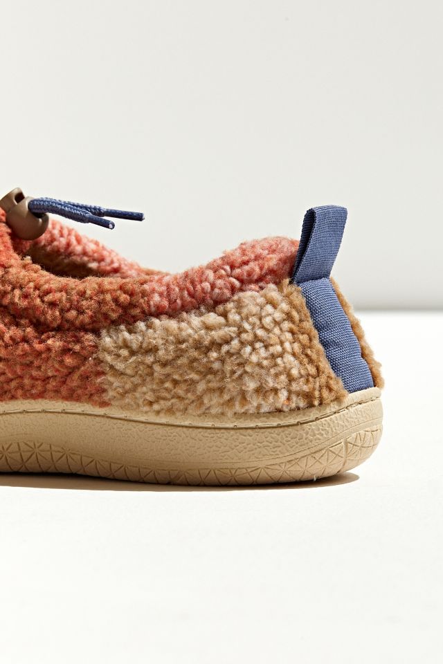 Printed Sherpa Slipper | Urban Outfitters