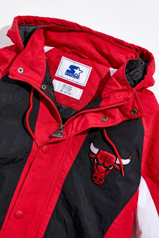 Starter Chicago Bulls Nylon Windbreaker Jacket | Urban Outfitters
