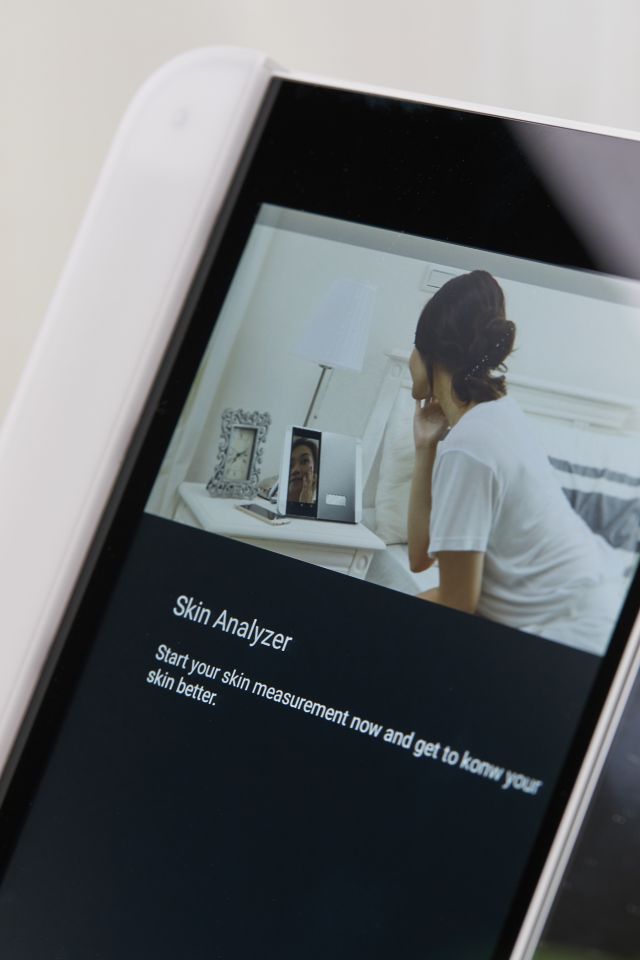 Miroir accessoire beauté Slide Smart HiMirror #3
