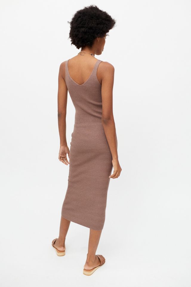 Robe mi-longue côtelée à encolure dégagée Dress Forum #1