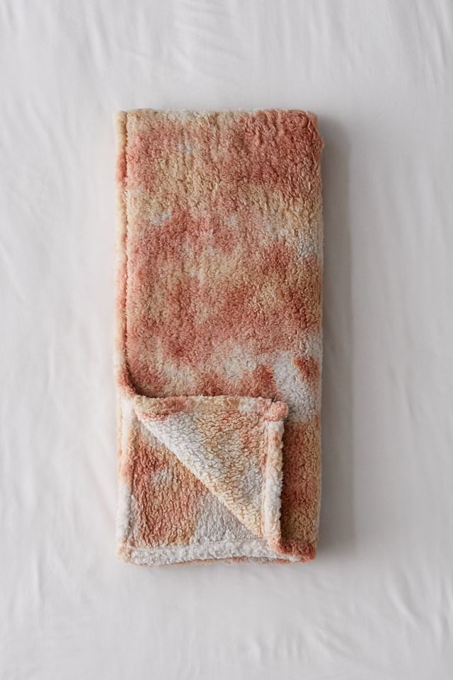 Tie-Dye Amped Fleece Throw Blanket #1